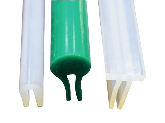 75 A Hardness Curved Belt PU Edge Sealing Strip Fixed On Conveyor Belts