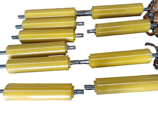 Özel Polyurethane Roller 95 A Kıyı Sertliği Polyurethane Kaplı Roller Anti Wear