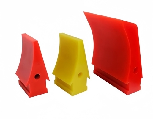 Corrosion Resistant PU Scrapers Polyurethane Conveyor Cleaner Red Green Color 85 A Shore